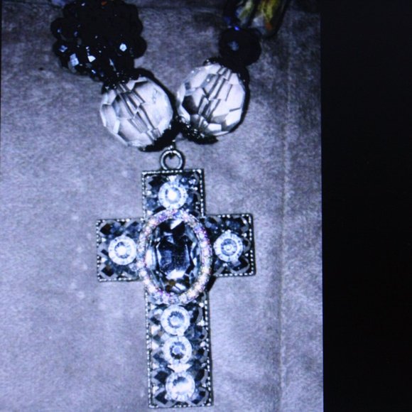 Vintage Chunky Cross & Swarovski Crystal Beaded Necklace - Picture 5 of 9